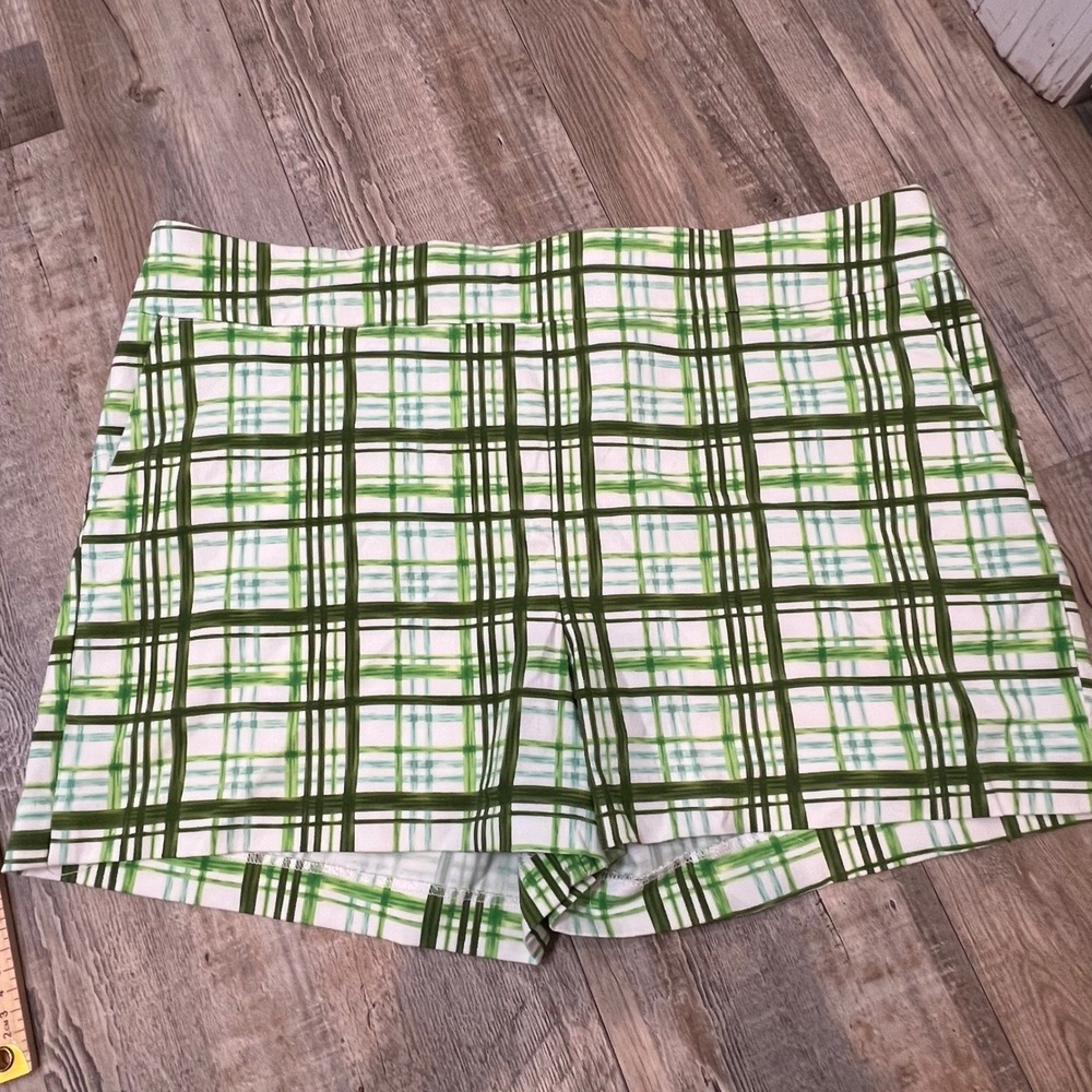 New York & Company Womens Shorts Plaid Green XXL NWT